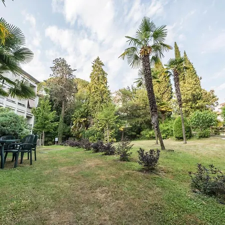 Garda Lake And Swimming Pool Apartment *