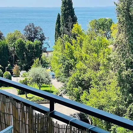 Garda Lake And Swimming Pool Apartment Garda (Verona)